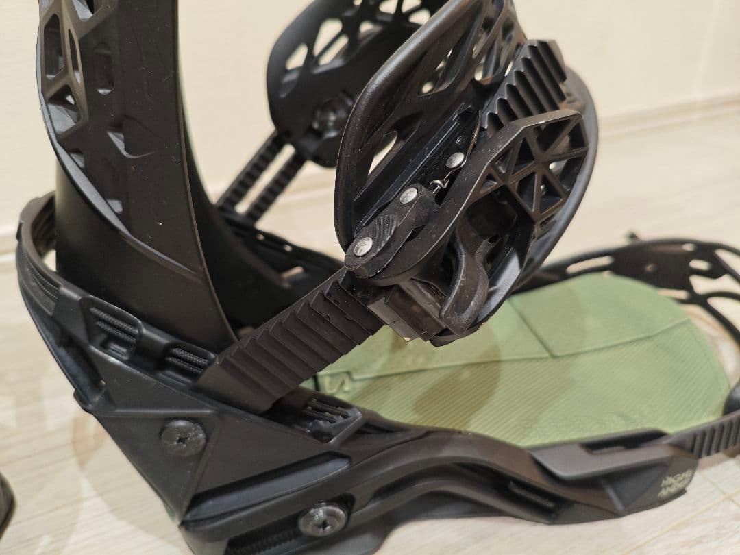 SALOMON HIGHLANDERハイランダーM ビンディングバインディング