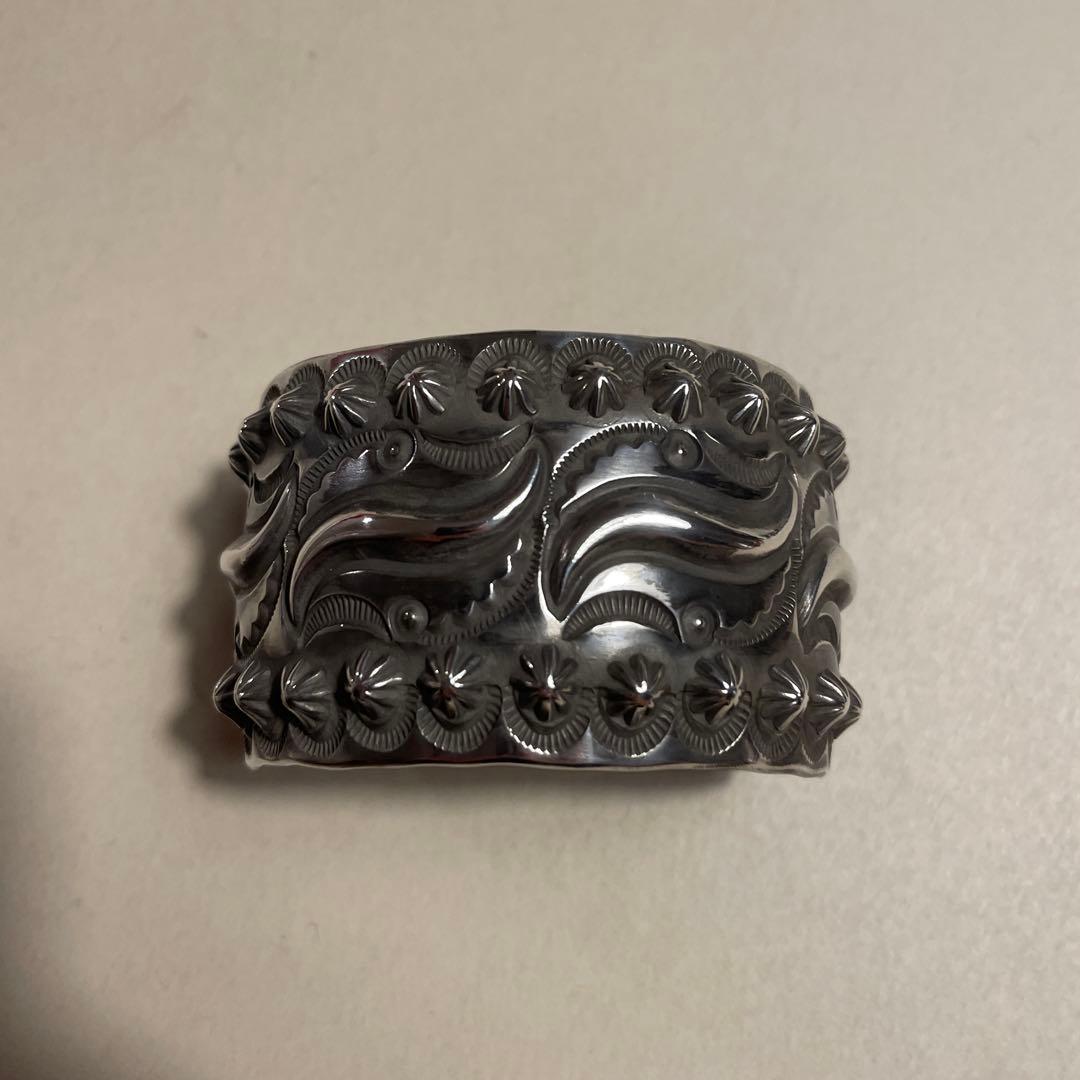 エマーソンビル　バングル