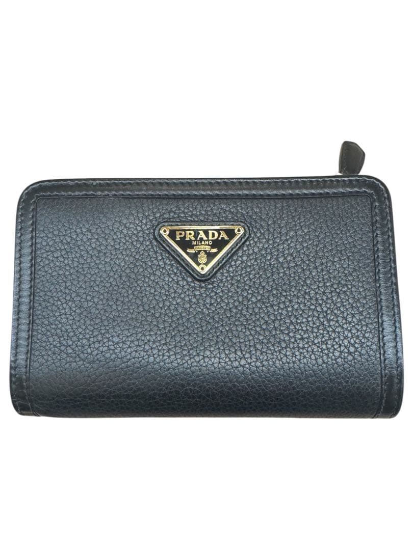 2/15迄限定値下げPRADAプラダ二つ折り財布 ブラック本革金ロゴ三角入りL字