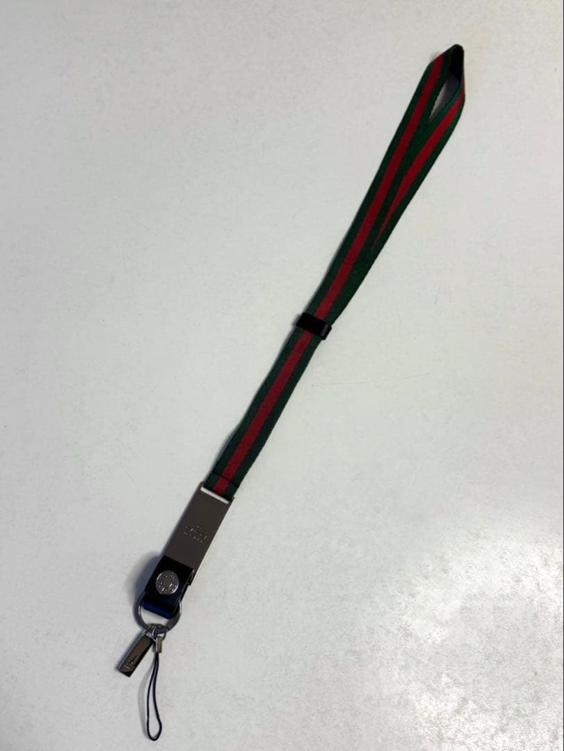 【美品】グッチ GUCCI シェリー ネックストラップ プレート キーホルダー