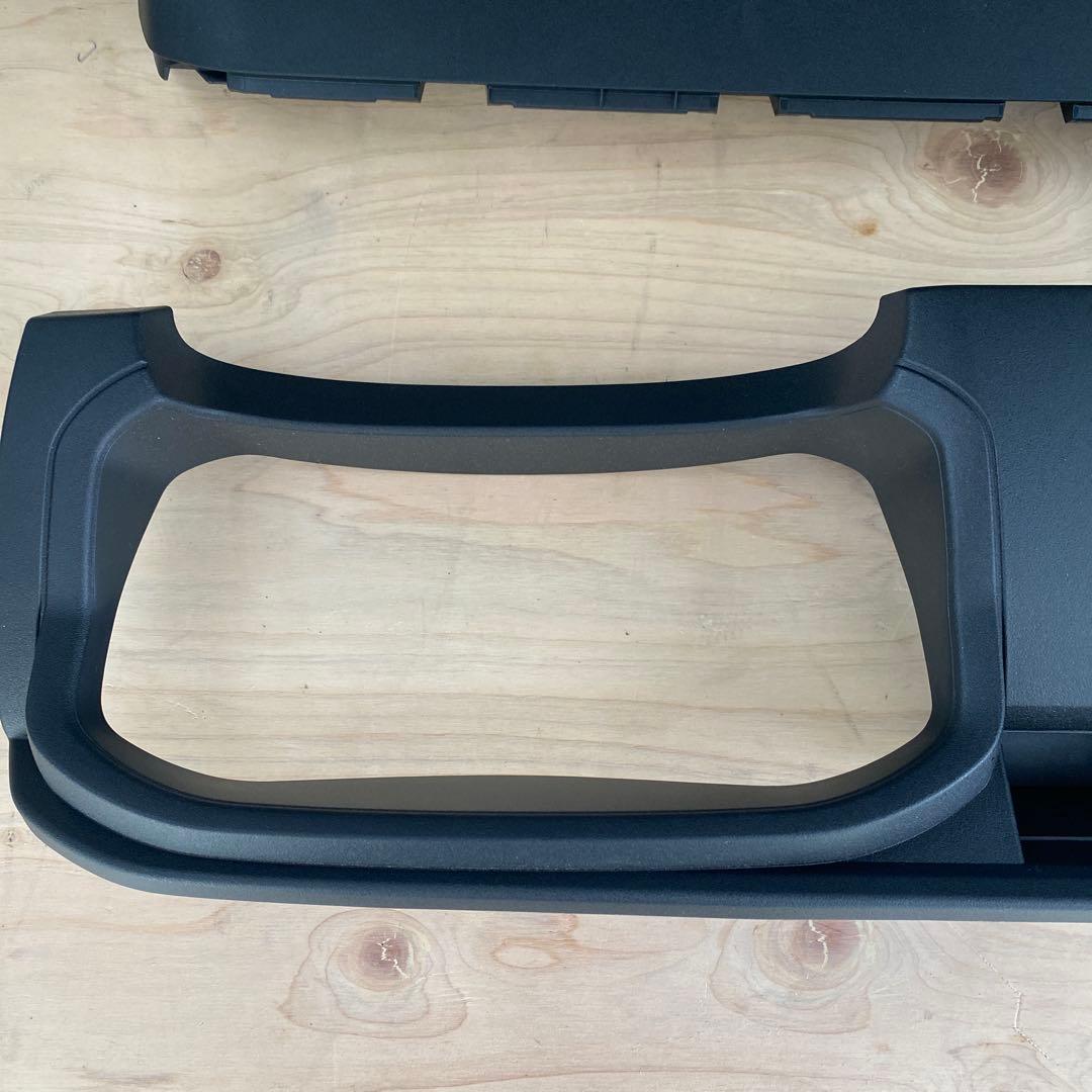 ダイハツ　ハイゼットS700Vブラックダッシュボードパネル