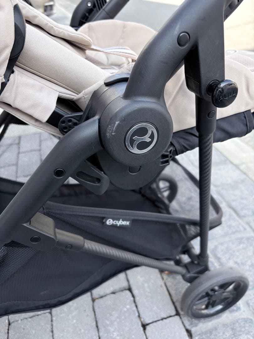 ベビーカー　サイベックス　メリオカーボン　2024 ドリンクホルダー付き