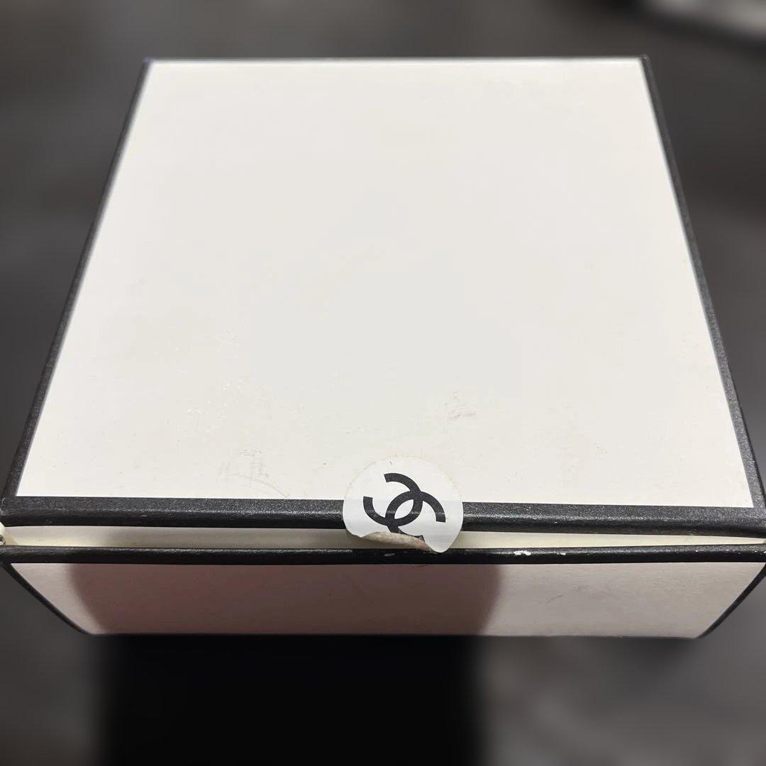 CHANEL ココ マドモワゼル ツイスト オードパルファム 箱・袋つき