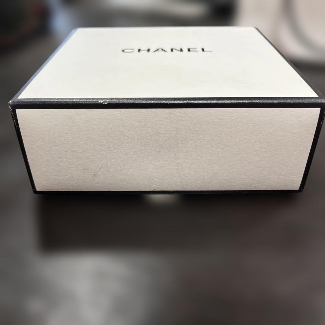 CHANEL ココ マドモワゼル ツイスト オードパルファム 箱・袋つき
