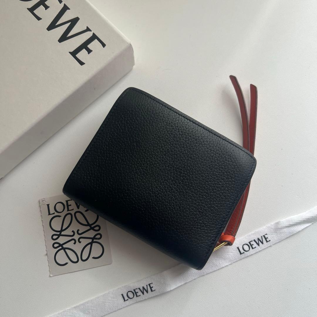 124 極上美品 LOEWE ロエベ 2つ折り財布