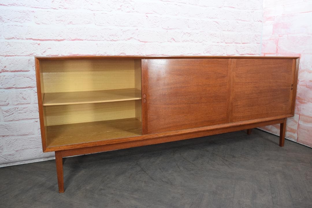 1960s Lloyd's Antiques HORNSLET サイドボード