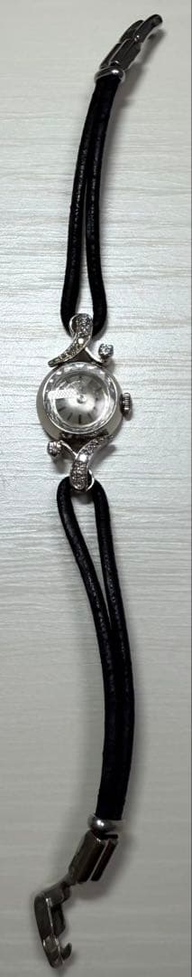 OMEGA オメガ 手巻き シルバー文字盤 カットガラス 天然ダイヤモンド