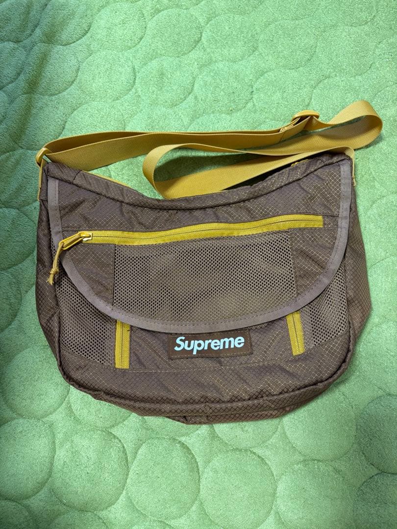 バッグ Supreme messenger bag