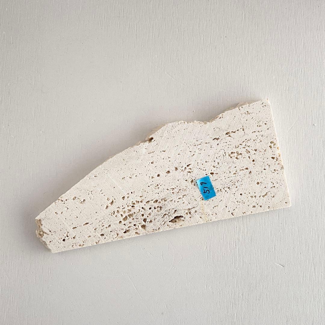 519ロマノトラバーチン（大理石端材プレート）