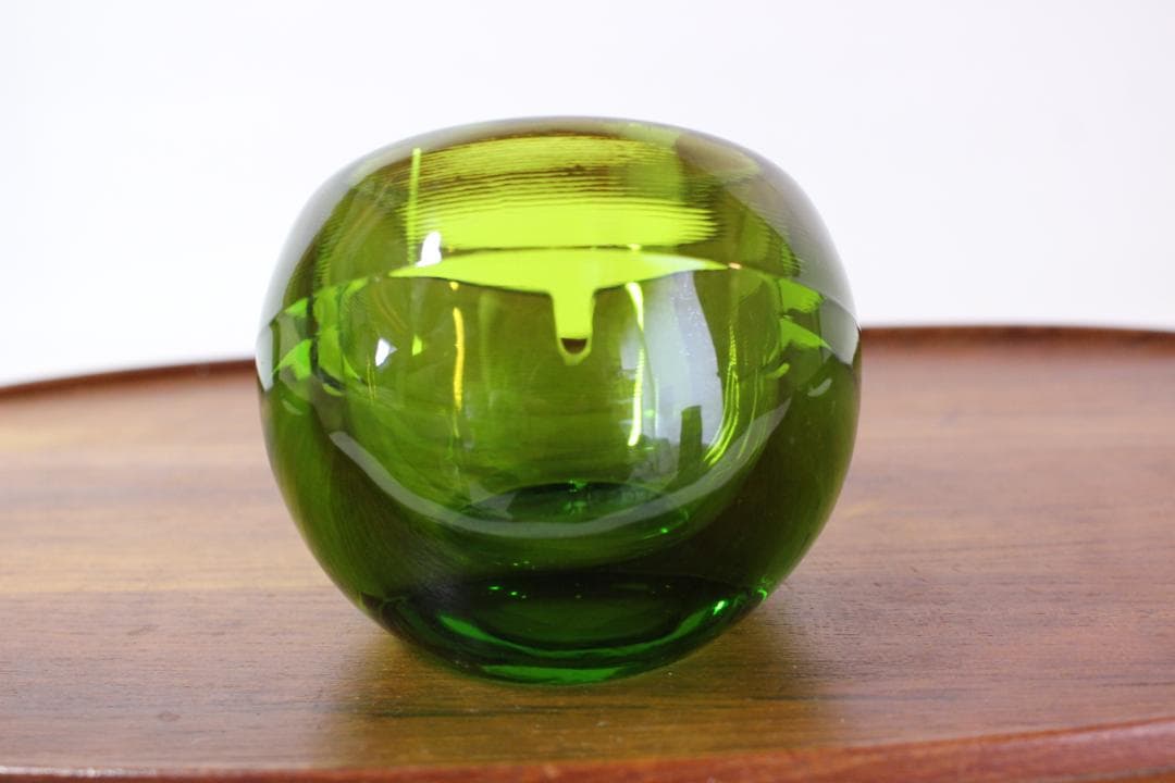 70s　ずっしり！　バイキング　VIKING　グリーンガラス　灰皿　ビンテージ