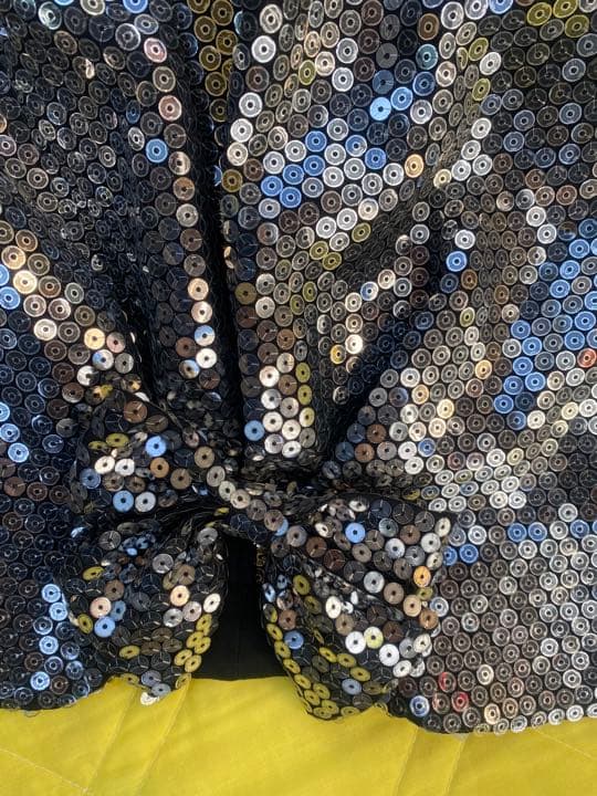 スパンコール　派手な衣装　ハロウィンやダンスなどにも