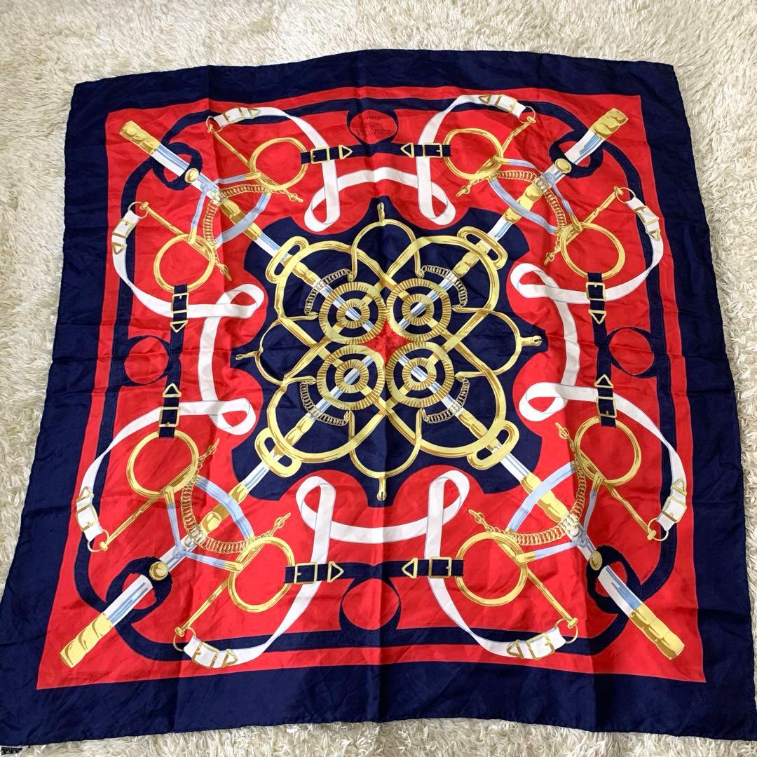 極美品　HERMÈS エルメス カレ90 シルクスカーフ 赤×紺