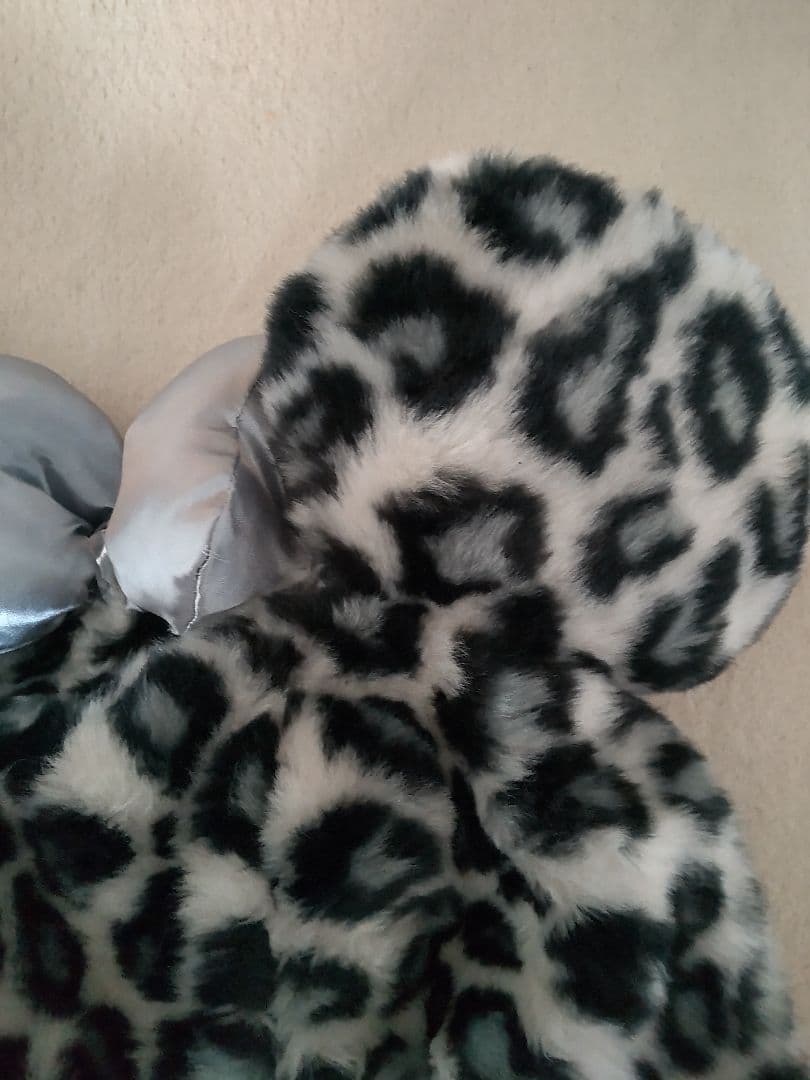 ディズニー ヒョウ柄 グレー シルバー ファンキャップ