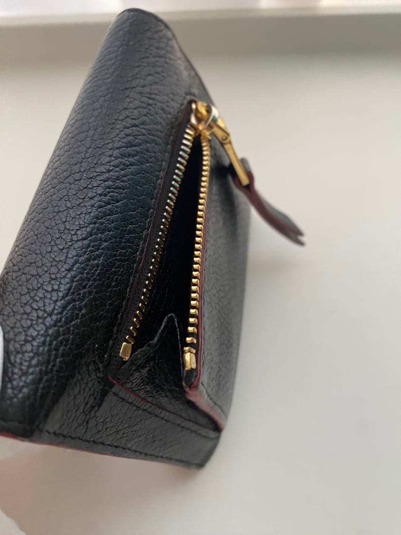 miu miu ラブレター　二つ折り財布 黒 レザー