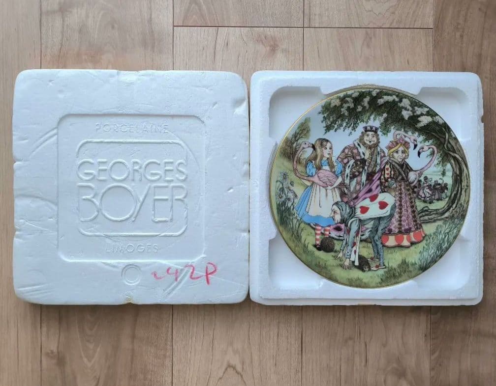 【マジョラム】 プレート 不思議の国のアリス ハートの女王 飾り皿