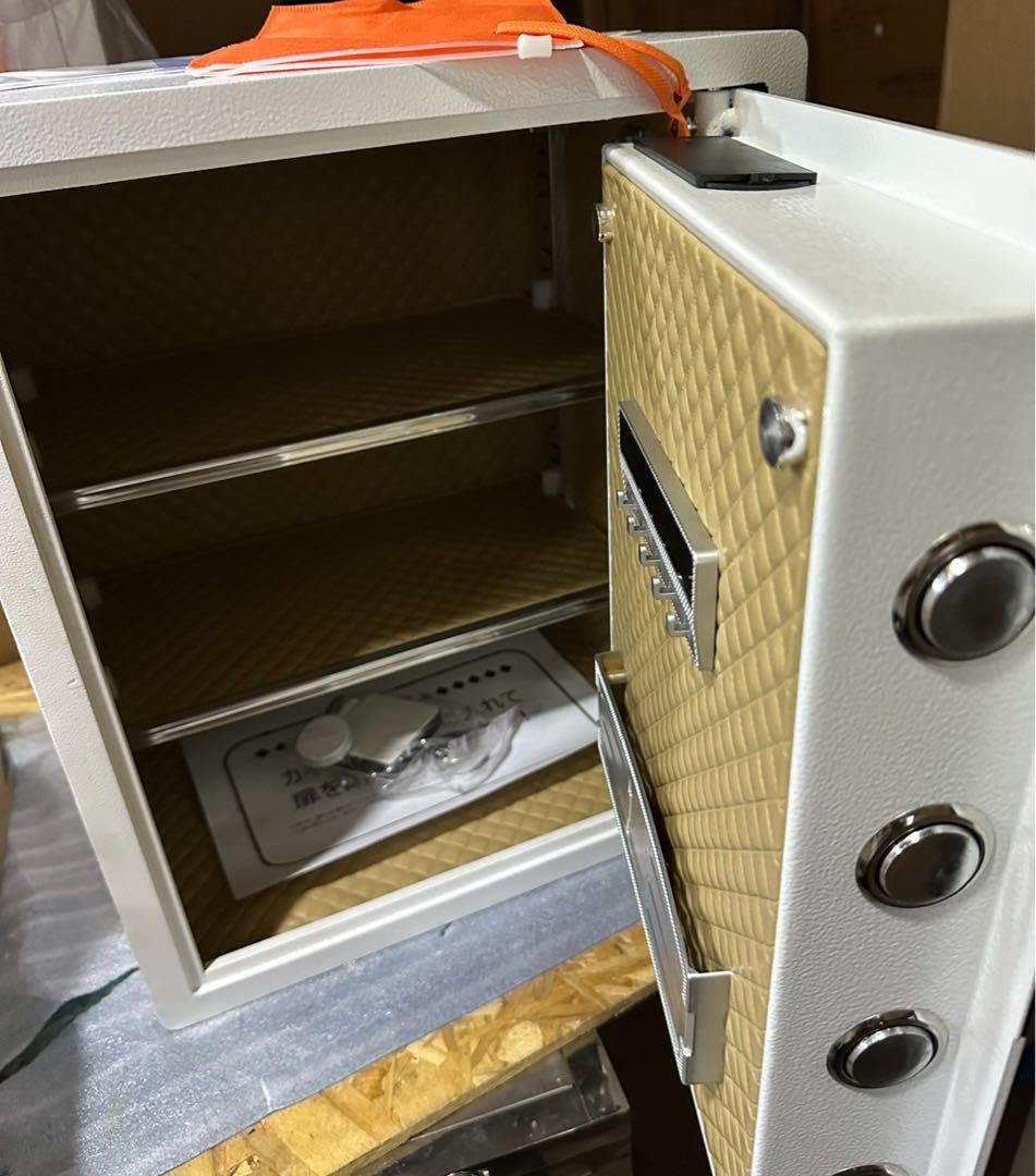 値下げ　美品　金庫 タッチパネル　指紋認証　(45cm, 白)