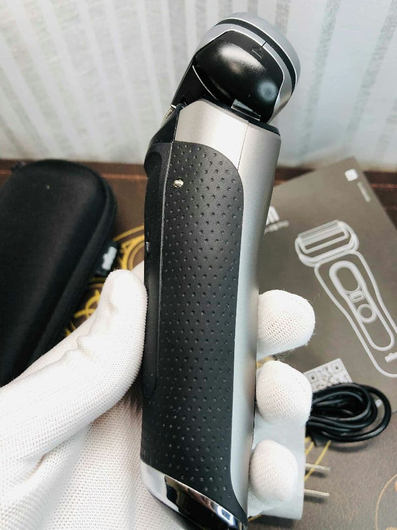 【ワンちゃん】ブラウン シリーズ9 Pro 9417ｓメンズ電気シェーバー