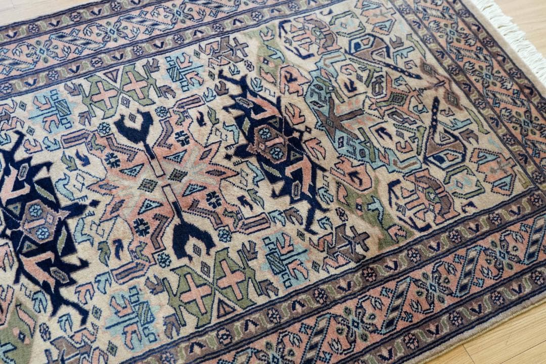 パキスタン手織り絨毯 トライバルラグ 160×98cm ウール