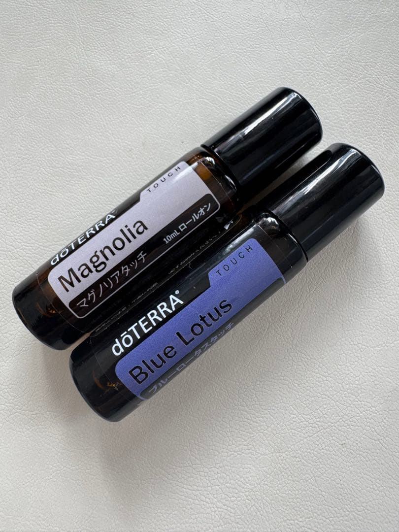 【新品未開封】 doTERRA ドテラ ブルーロータスタッチ マグノリアタッチ
