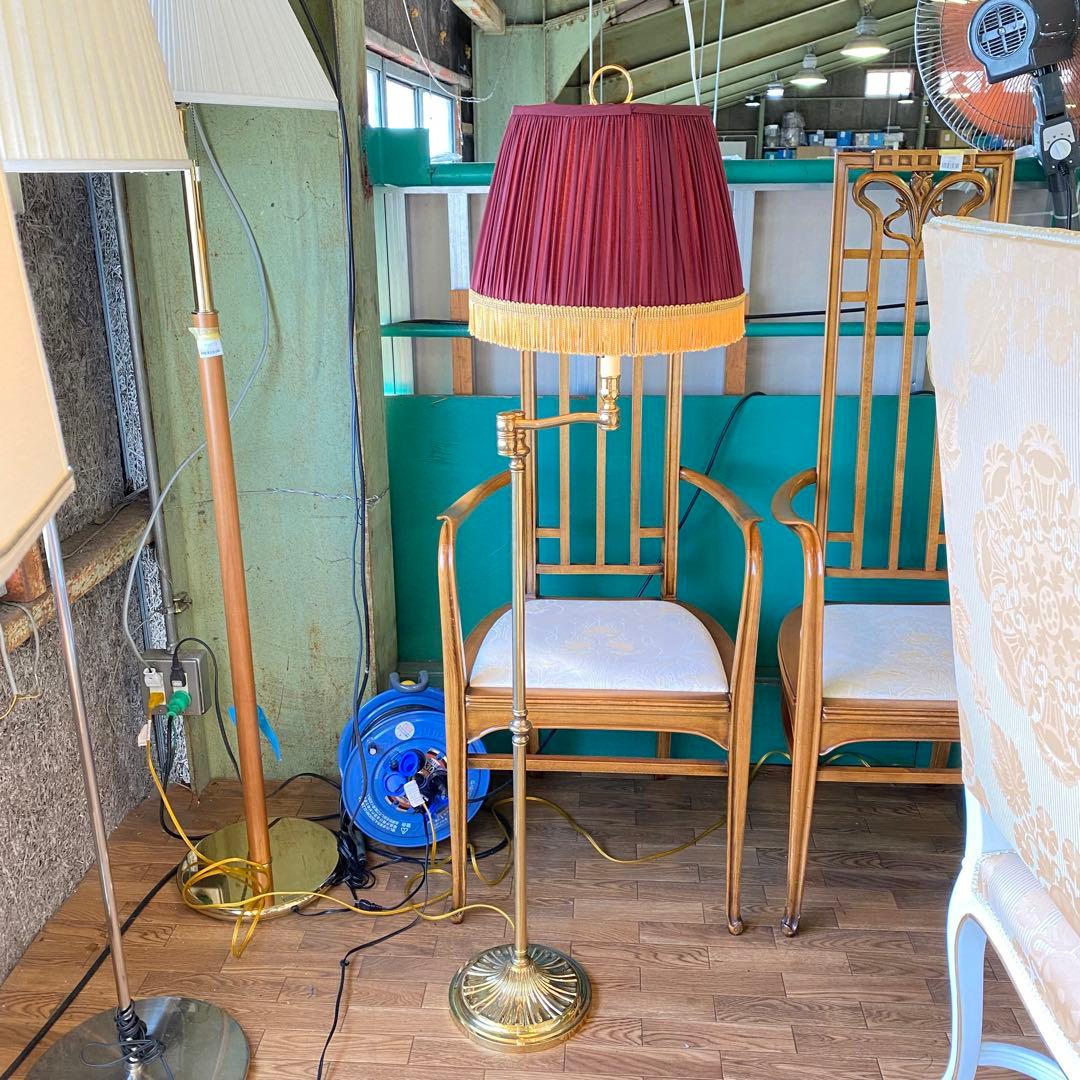 クラシカル　フロアライト　スタンドライト　ホテル家具　A