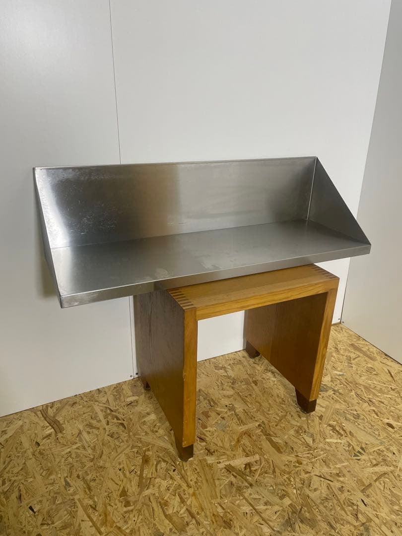 ステンレス製　上棚　幅900㎜奥行き300㎜高さ250㎜