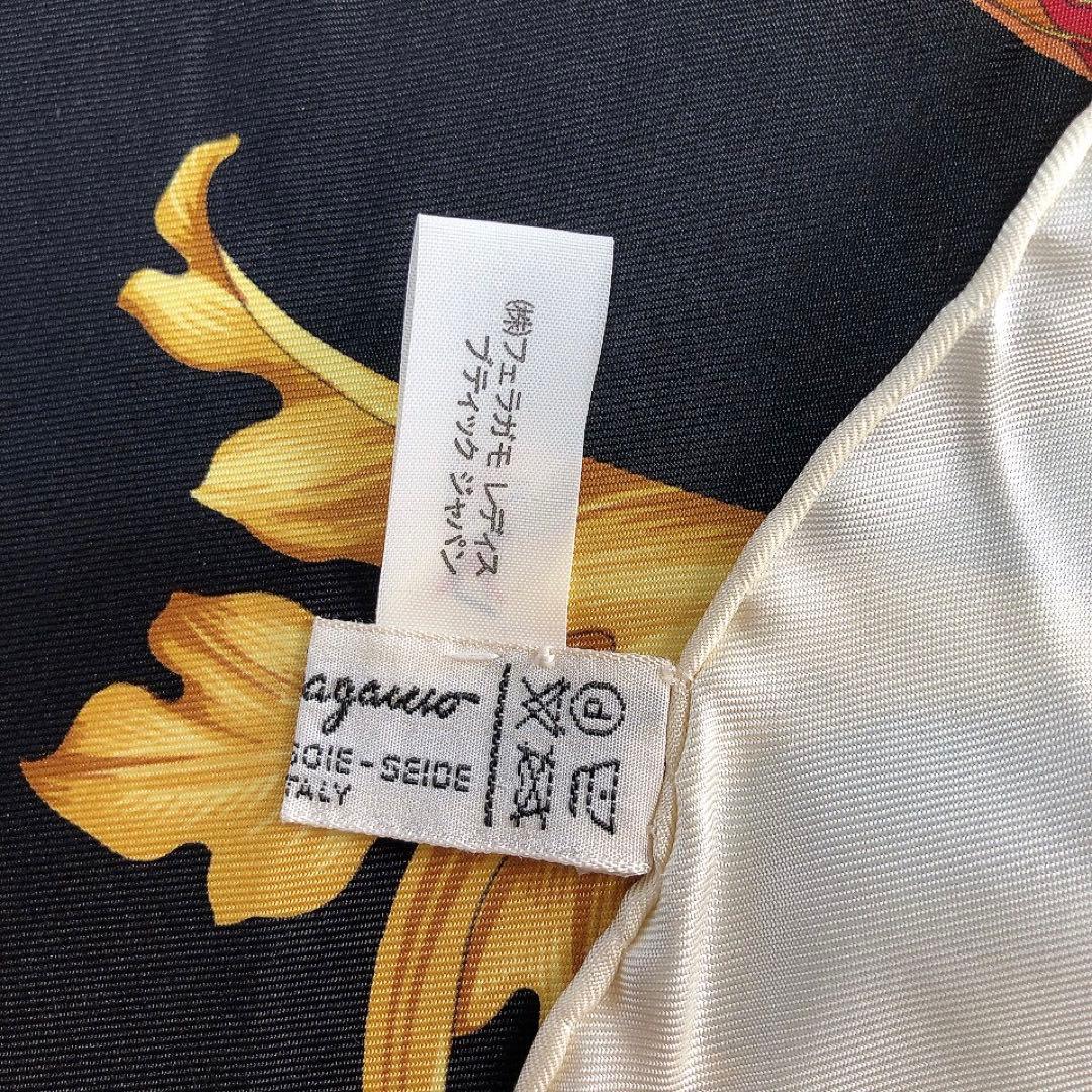 Ferragamo*フェラガモ　大判スカーフ　タイガー　虎　シルク100%