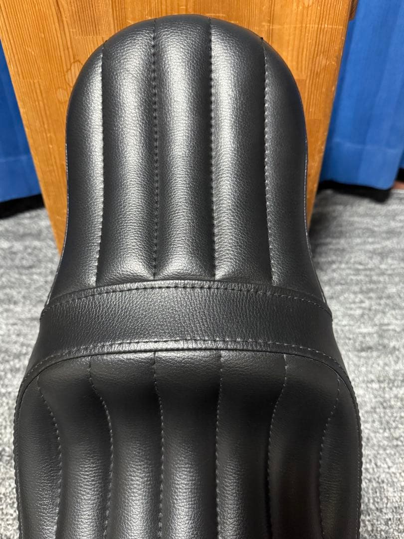 良品 カワサキ 250TR ガレージT&F バーチカルシート カスタムシート