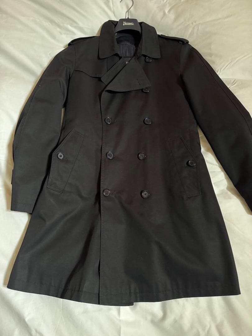 美品　Herno ヘルノ　トレンチコート 46サイズ　メンズ