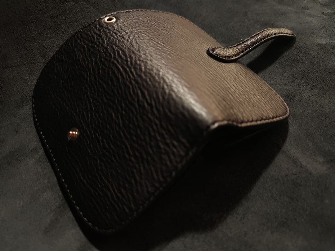 SALE！ミドルウォレット　ブラック　姫路レザー　オイルレザー　二つ折り財布