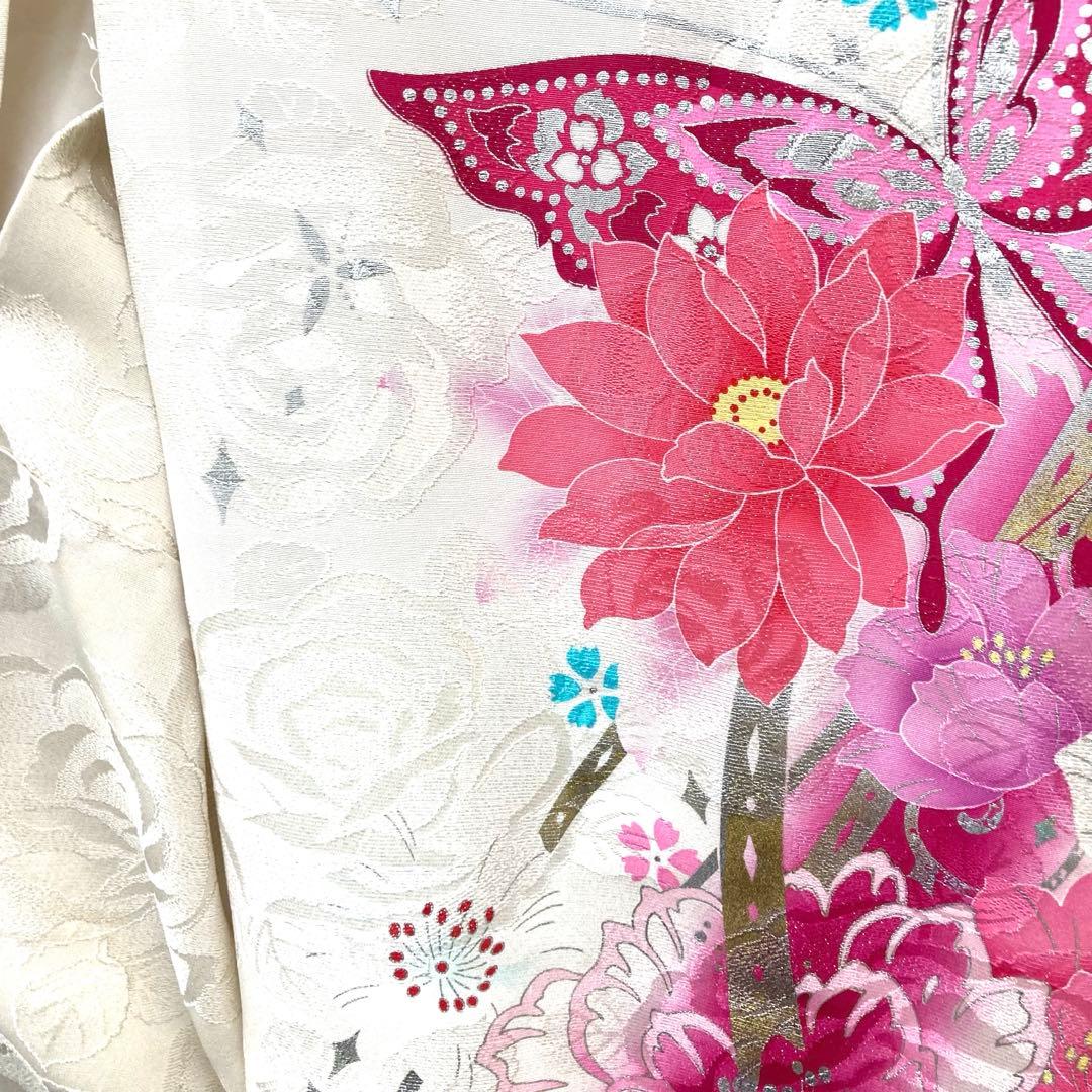 ☆中古品☆振袖　単品　正絹　白系花・蝶模様B級品汚れ有り振袖