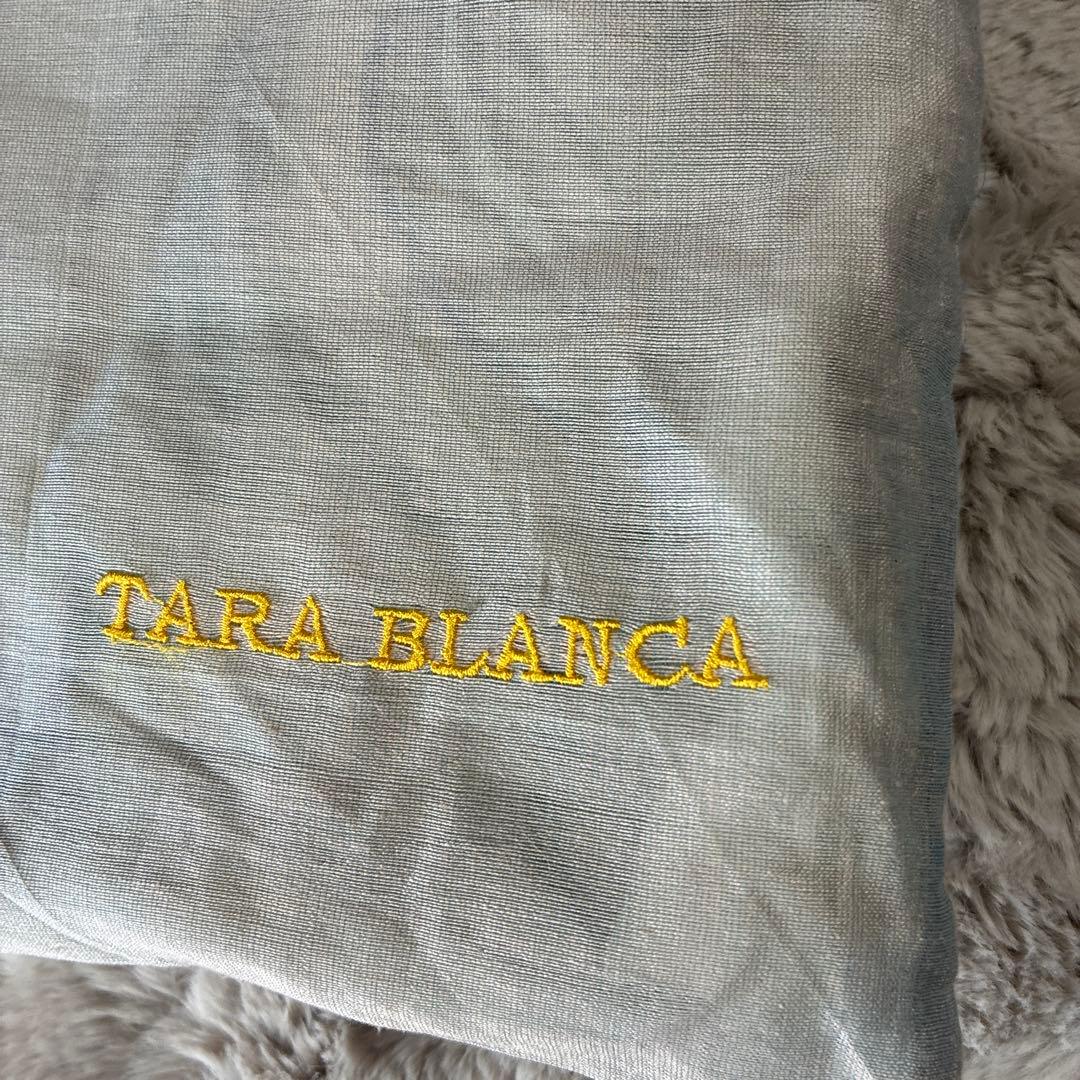 TARA BLANCA 新品未使用 タグ付シルクウール 大判　総刺繍　袋付き
