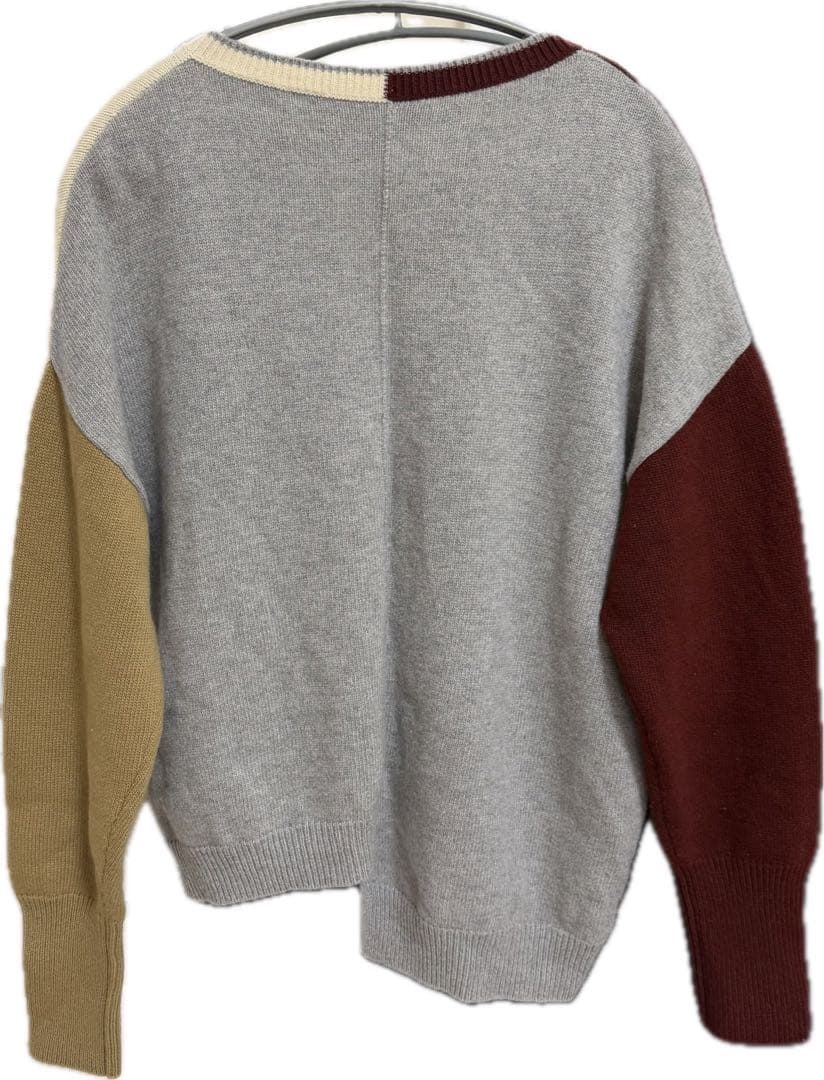 LOEWE アナグラム アシンメトリック ウール セーター Vネック