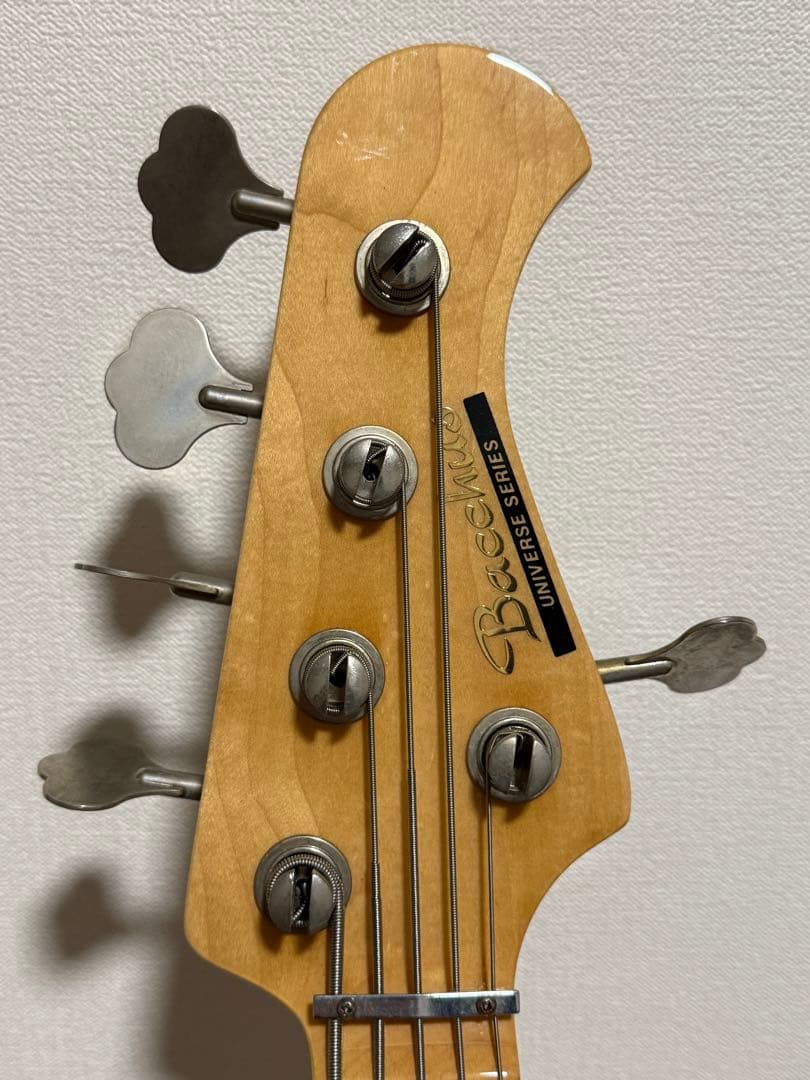 Bucchus 5弦ベース Universe series ジャズ　アクティブ