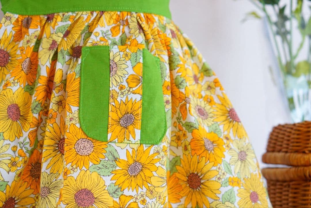 女の子　エプロン　ひまわり　80㎝　90㎝ 100㎝