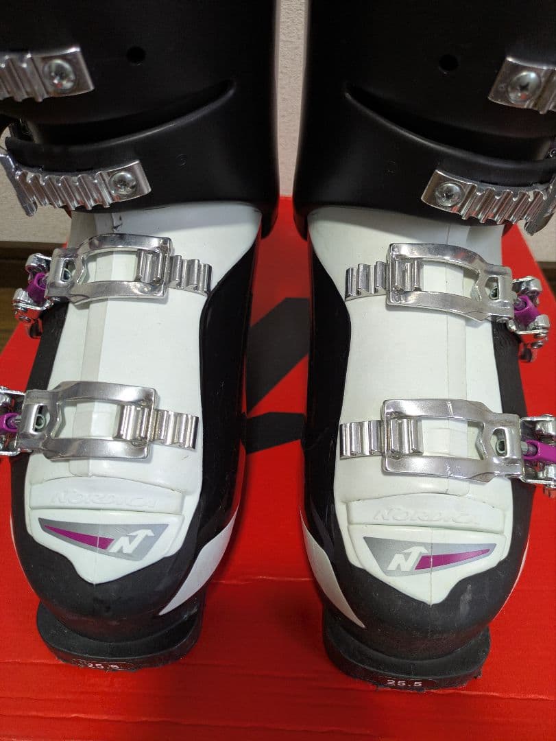 Nordica スキー用ブーツ 25.5 女性用