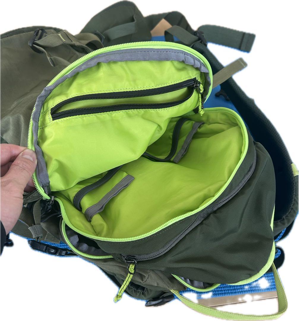 patagonia バックパック 30L ヘルメットホルダー付き（モンベル）