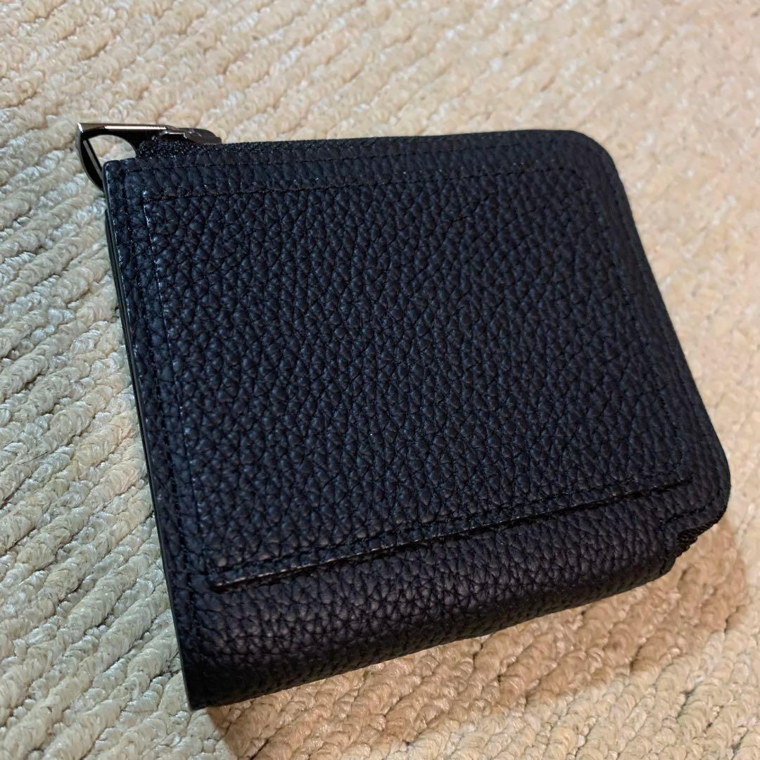 itti 未使用級　イッチ　美品　レザー　ブラック　黒　二つ折り財布