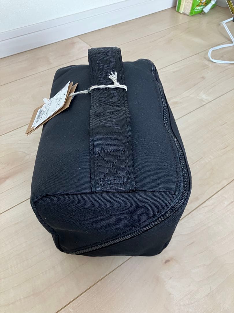 ちゃこさん専用　A.P.C. 黒 ナイロンポーチ