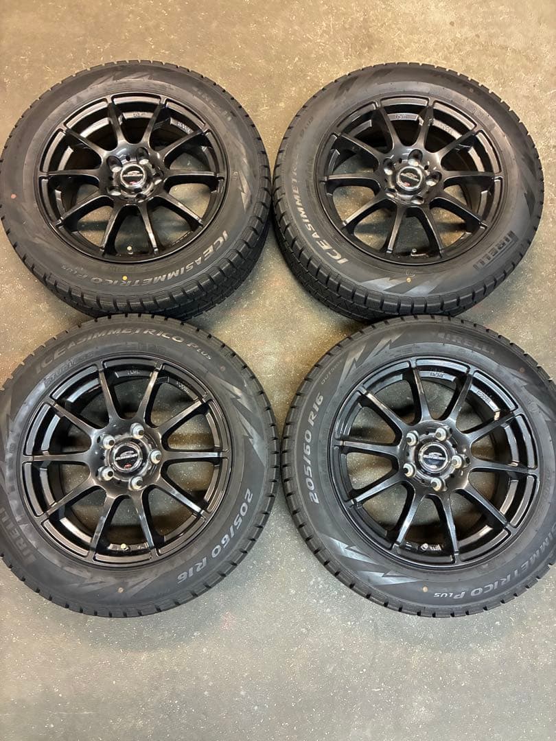 新型ステップW、新型ノアとヴォクシーに❗️205/60R16スタッドレスセット❗️