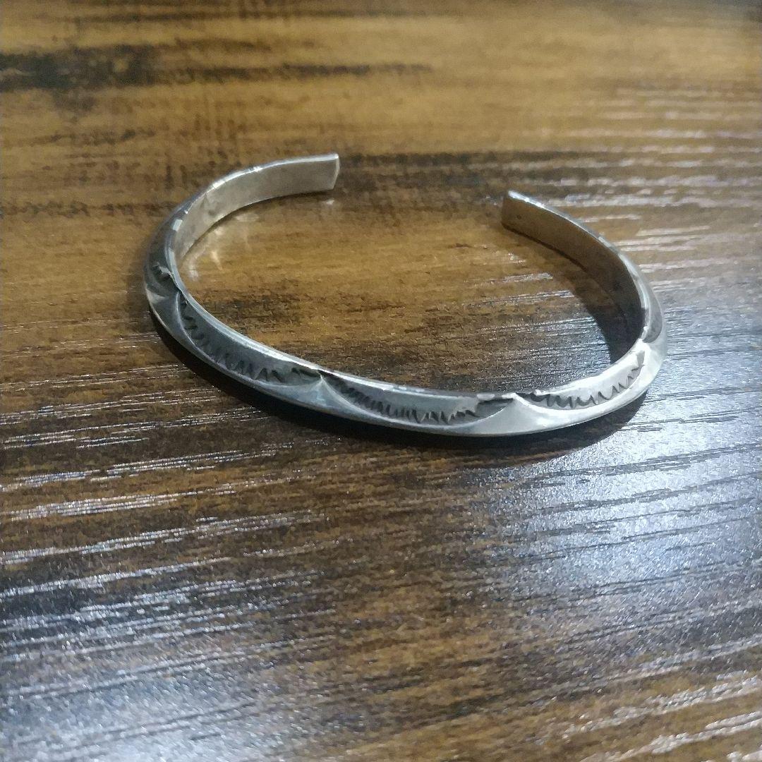 ヴィンテージ　バングルシルバー