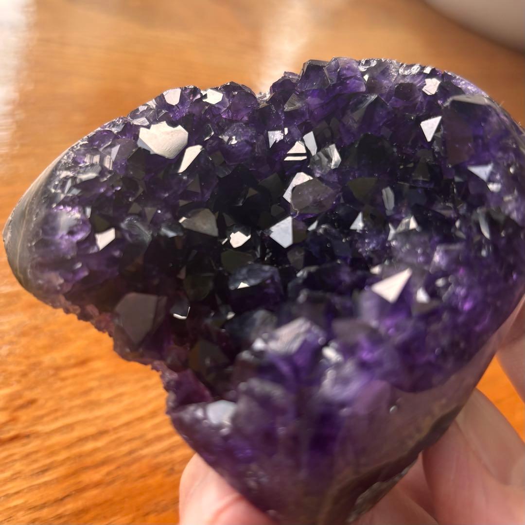 【高品質】アメジスト(クラスター)台座付　ウルグアイ産