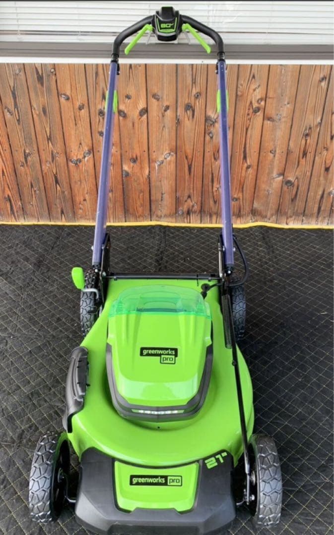 S*a様 グリーンンワークス 自走式 芝刈機 80V greenworks