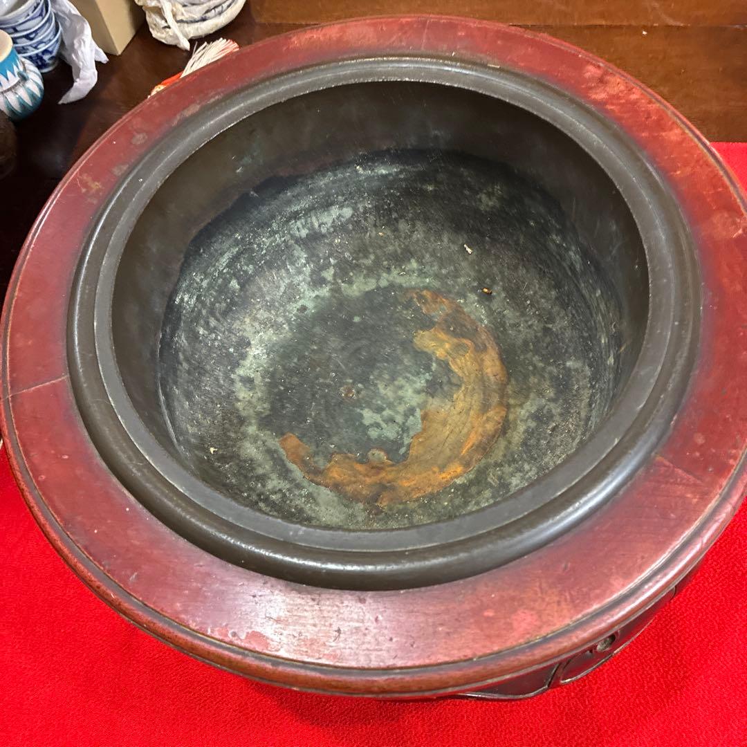 骨董　大名火鉢　猫脚3本　漆芸(^^)