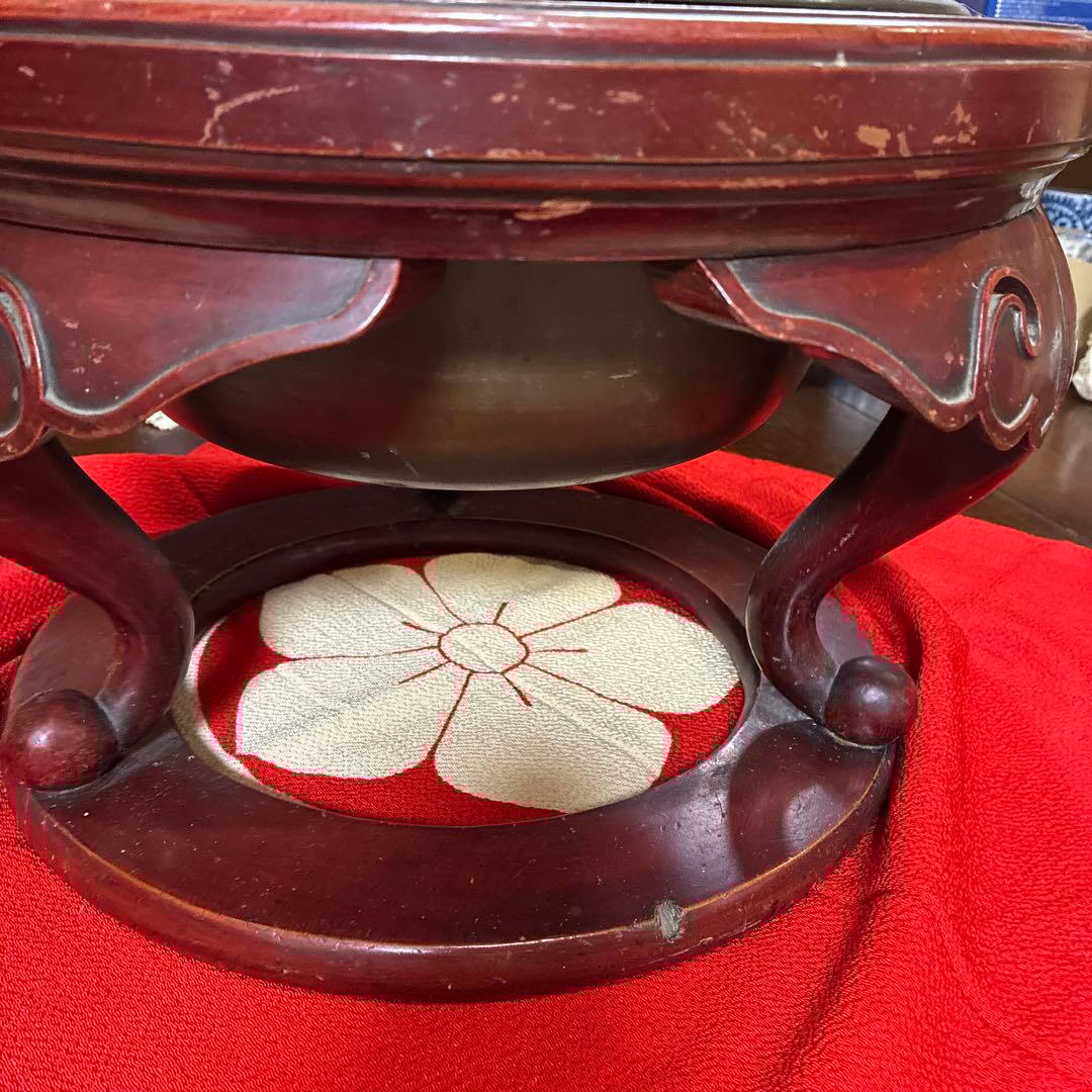 骨董　大名火鉢　猫脚3本　漆芸(^^)