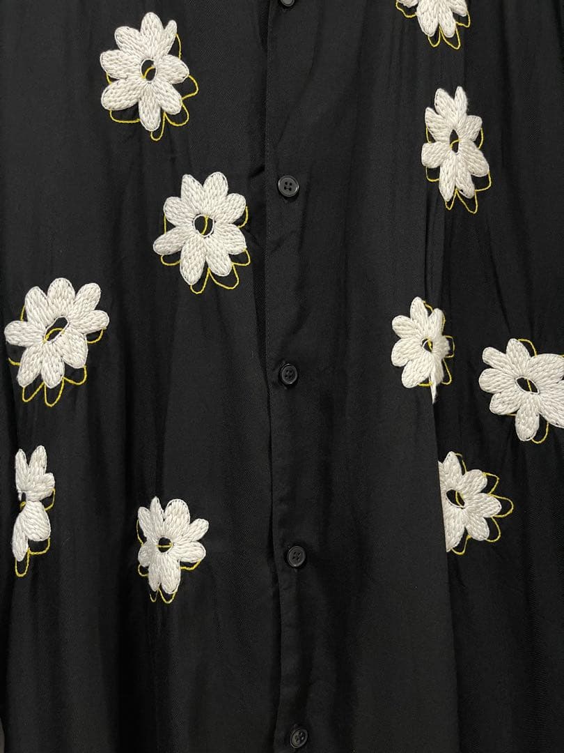 NOMA t.d. フローラルハンド　花柄刺繍 オーバーサイズシャツ　ブラウス