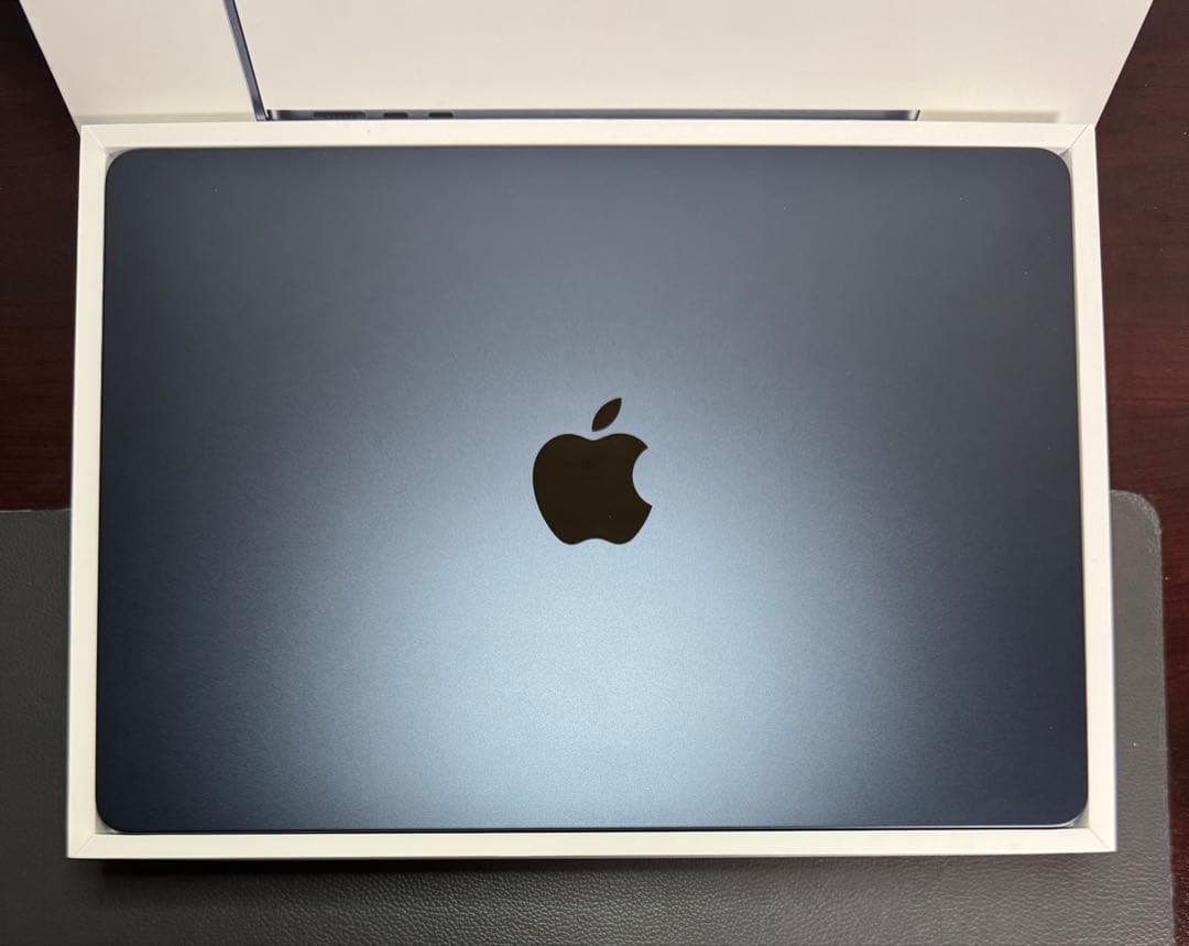 MacBook Air 2024。M3。8GB。 512GBストレージ