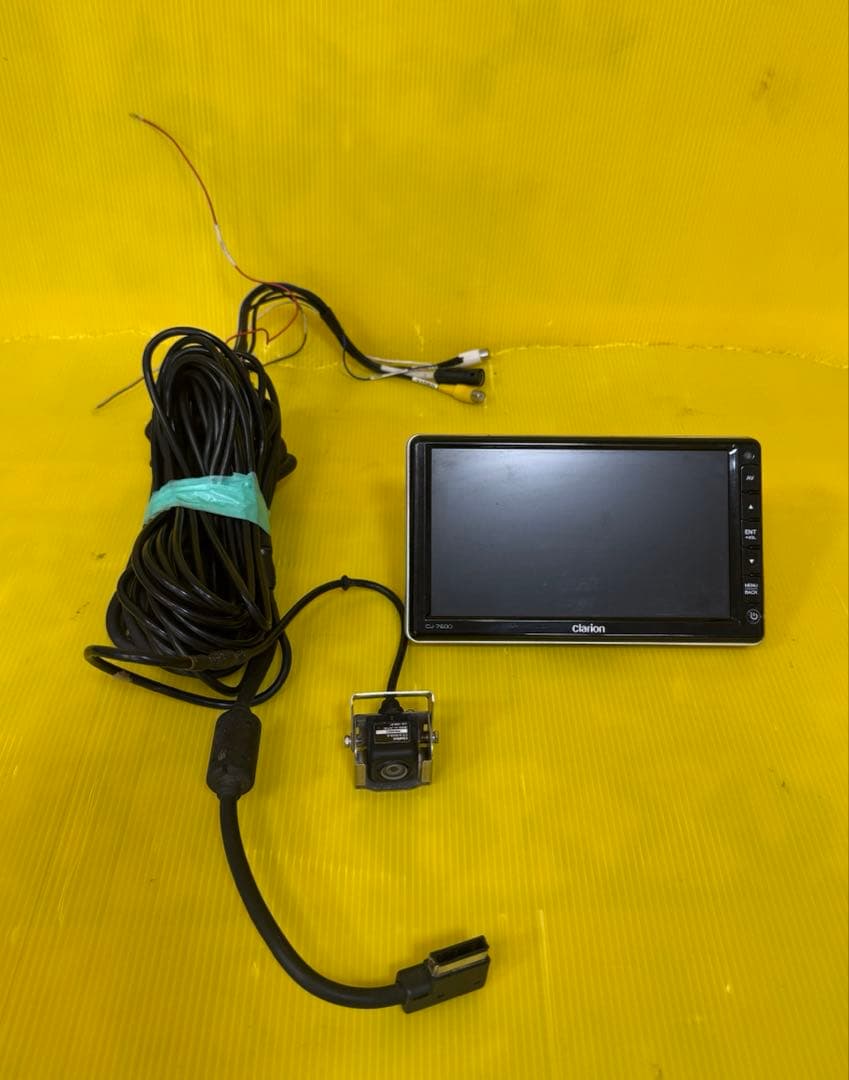 ClarionバックアップモニターCJ-7600A とカメラCC-6100A-A