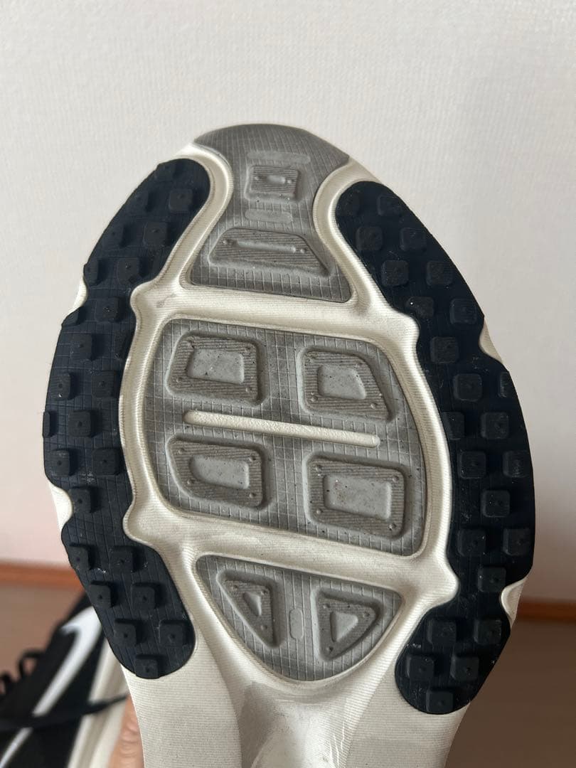 Nike Vomero 18 ナイキボメロ18