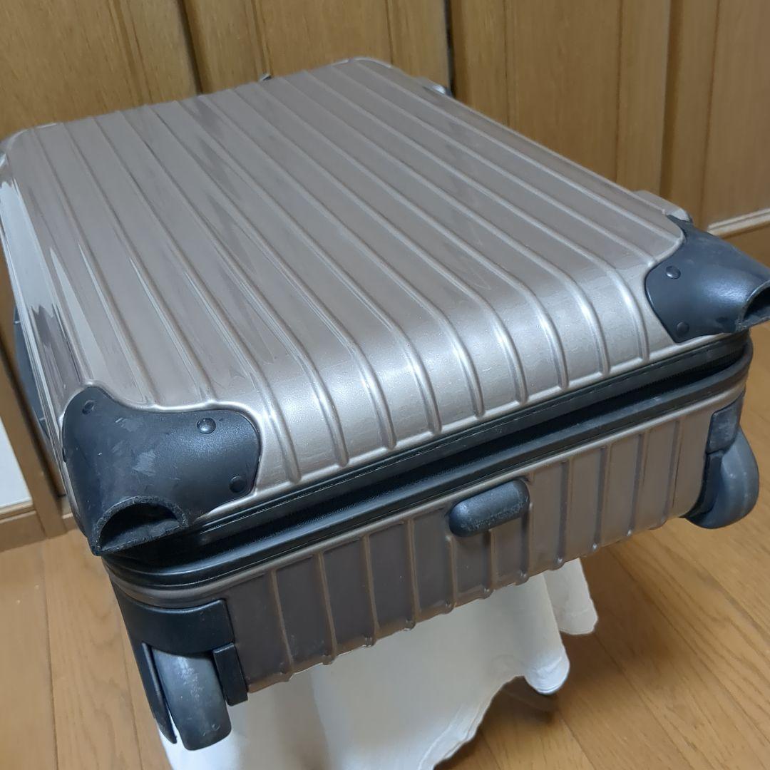 機内持ち込み 810.52 RIMOWA サルサ ポリカーボネート　2輪