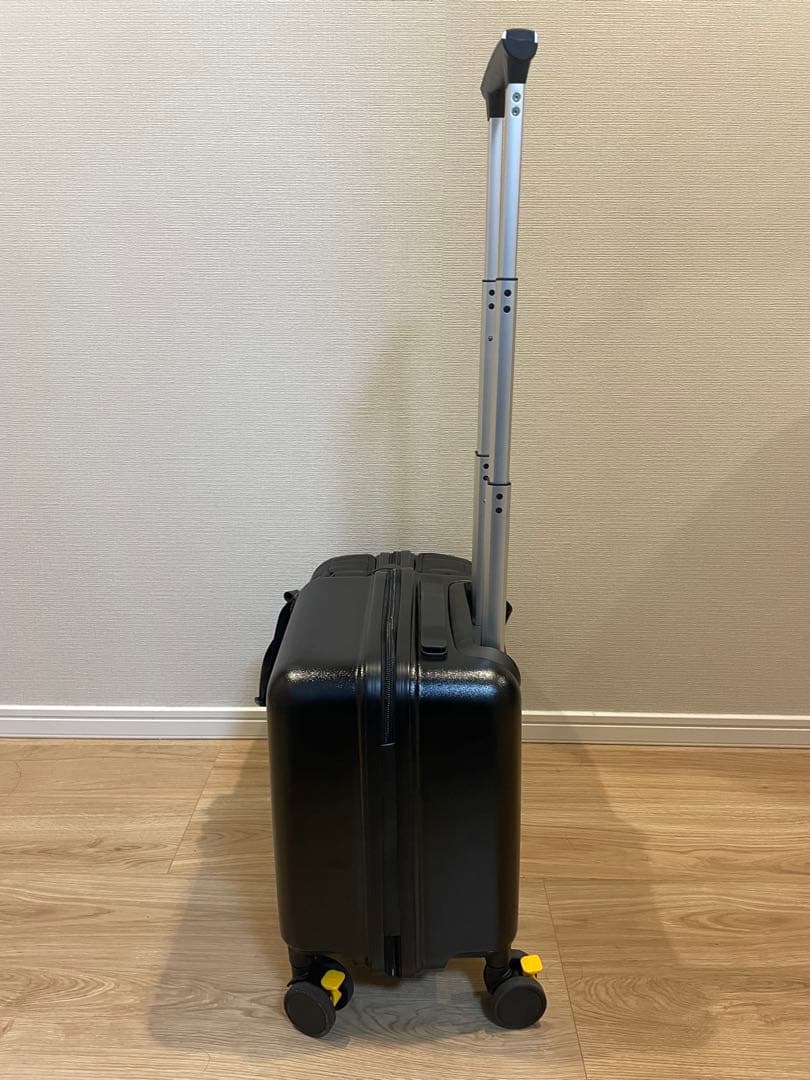 キッズトラベル　mini ブラック　黒　機内持込　スーツケース